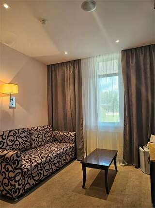 Гостиница Форест Малоярославец Полулюкс-4