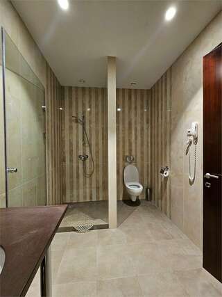 Гостиница Форест Малоярославец Люкс с балконом-9